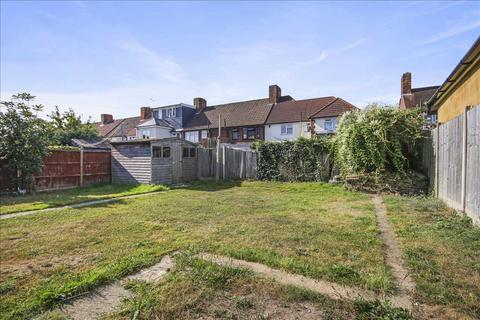 120 Lillechurch Road, Dagenham, RM8 2BY