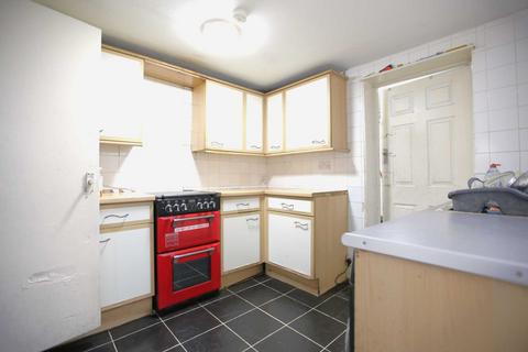 123 Fourth Avenue, London, E12 6DP