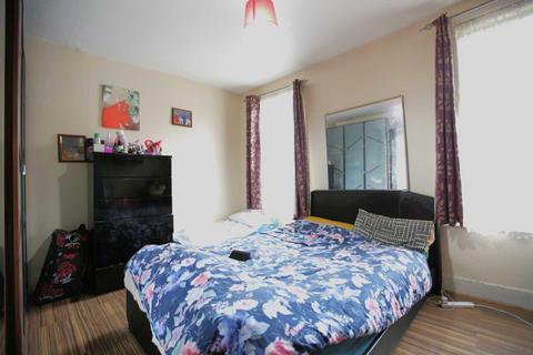 123 Fourth Avenue, London, E12 6DP