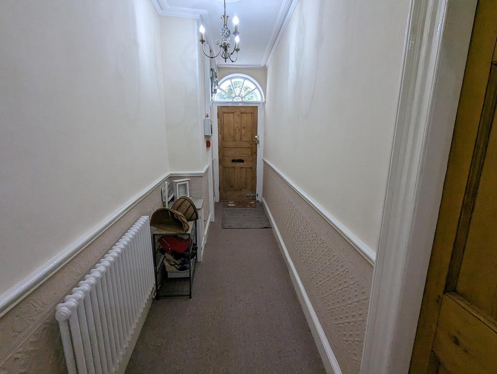 Picton Terrace, Carmarthen, Carmarthenshire. 6 bed terraced house for
