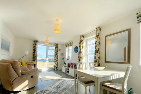2 bedroom flat for sale - Adams Close, Poole BH15