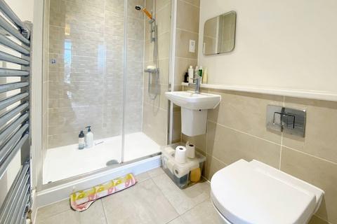 2 bedroom flat for sale - Adams Close, Poole BH15