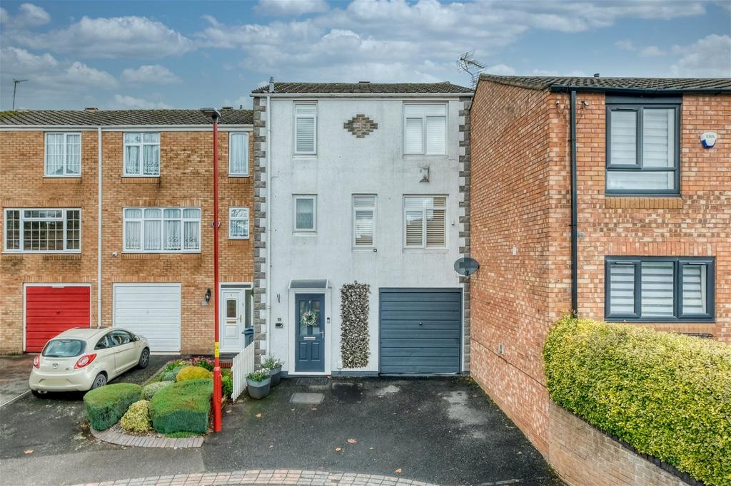 Romany Road, Rednal, Birmingham, B45 0LQ 3 bed end of terrace house for