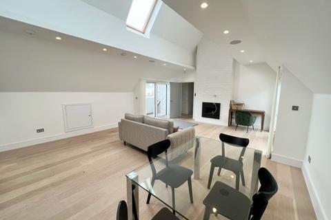 2 bedroom apartment to rent - Walpole Court, London W5