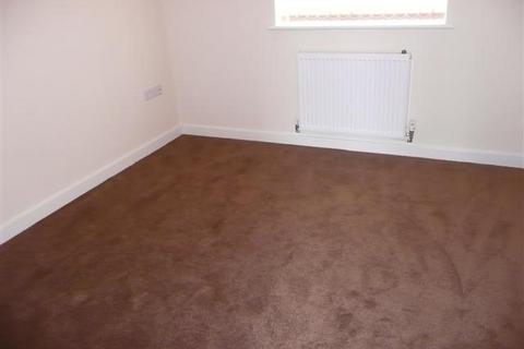 1 bedroom flat to rent, Hillside Road, Wellingborough, NN8