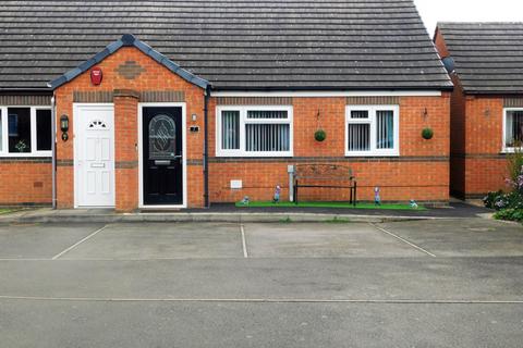 2 bedroom bungalow for sale - Bramblewood, Newhall, DE11