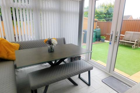 2 bedroom bungalow for sale - Bramblewood, Newhall, DE11