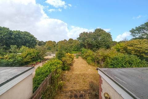 104 Elmbridge Avenue, Surbiton, KT5 9HA