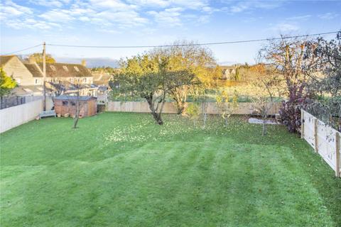 3 bedroom detached house for sale - Bowling Green Avenue, Cirencester, Gloucestershire, GL7