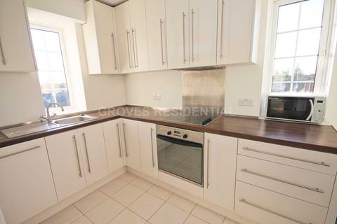 1 bedroom flat to rent, Spencer Road, London