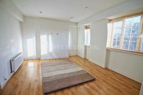 1 bedroom flat to rent, Spencer Road, London