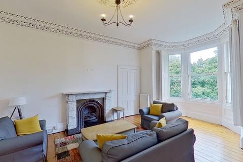 3 bedroom flat to rent, Gladstone Terrace, Edinburgh, EH9