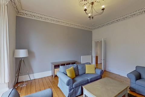 3 bedroom flat to rent, Gladstone Terrace, Edinburgh, EH9