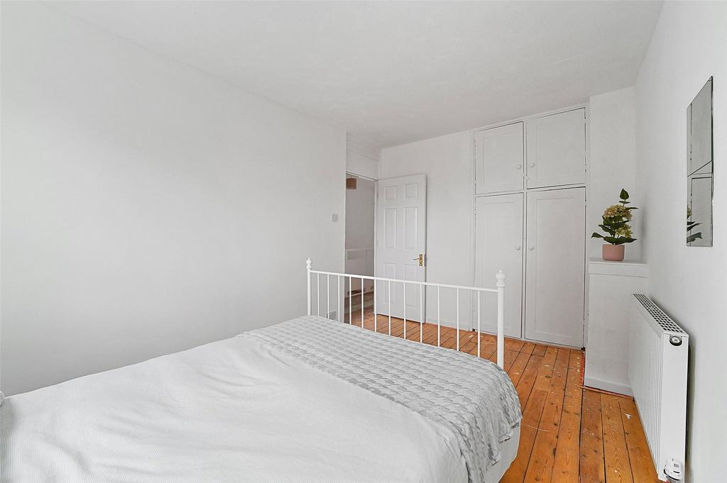 Alderney Road E1
