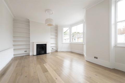 3 bedroom apartment to rent, Ickburgh Road, London E5