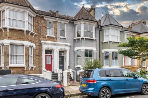 3 bedroom apartment to rent, Ickburgh Road, London E5