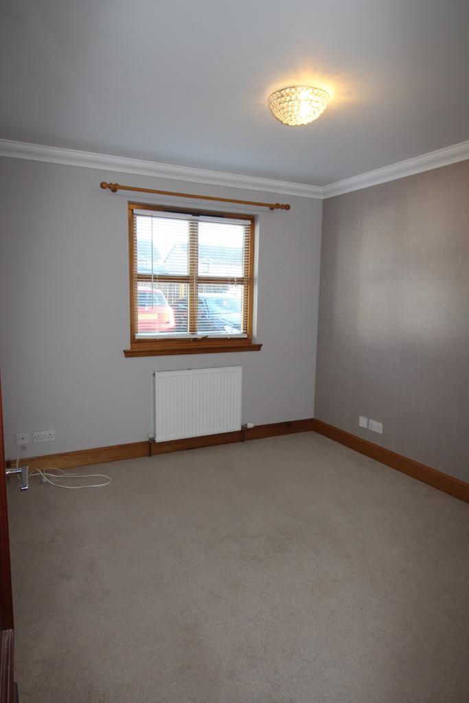 Bedroom 1.JPG