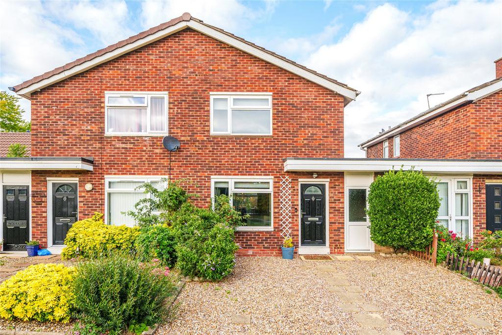 Avon Drive, Brickhill, Bedford, Bedfordshire, MK41 2 bed terraced house