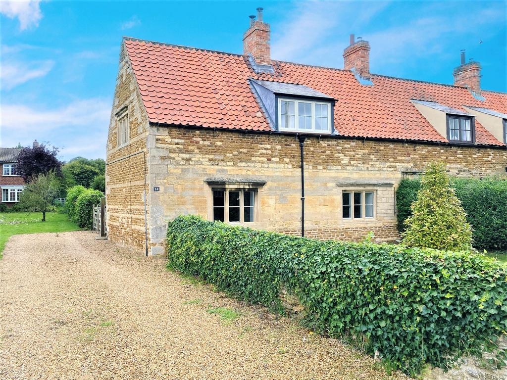 Hough Road, Frieston, Grantham, NG32 2 bed semidetached house for sale