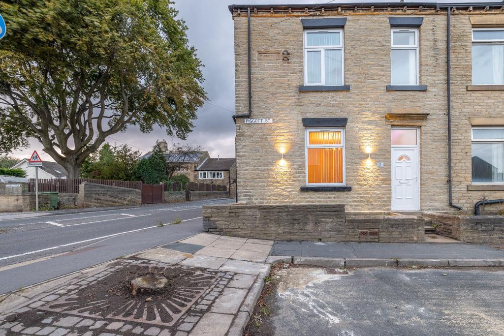 Piggott Street, Brighouse, HD6 2DP 2 bed end of terrace house for sale