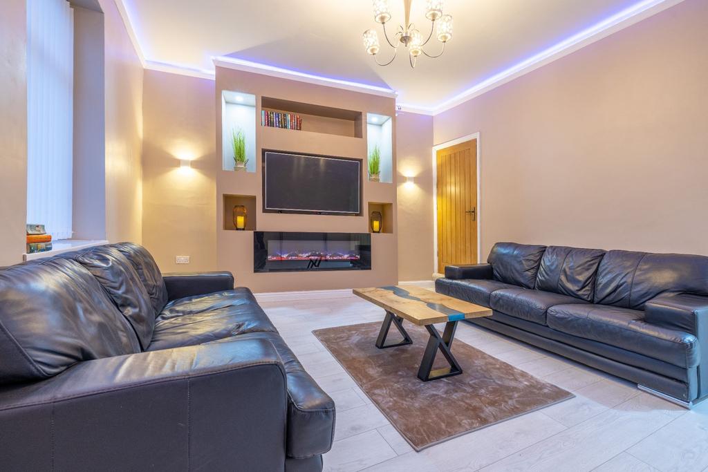 Piggott Street, Brighouse, HD6 2DP 2 bed end of terrace house for sale