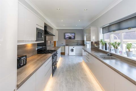 6 bedroom detached house for sale, A Residential Property With An Attached Business in Flimwell