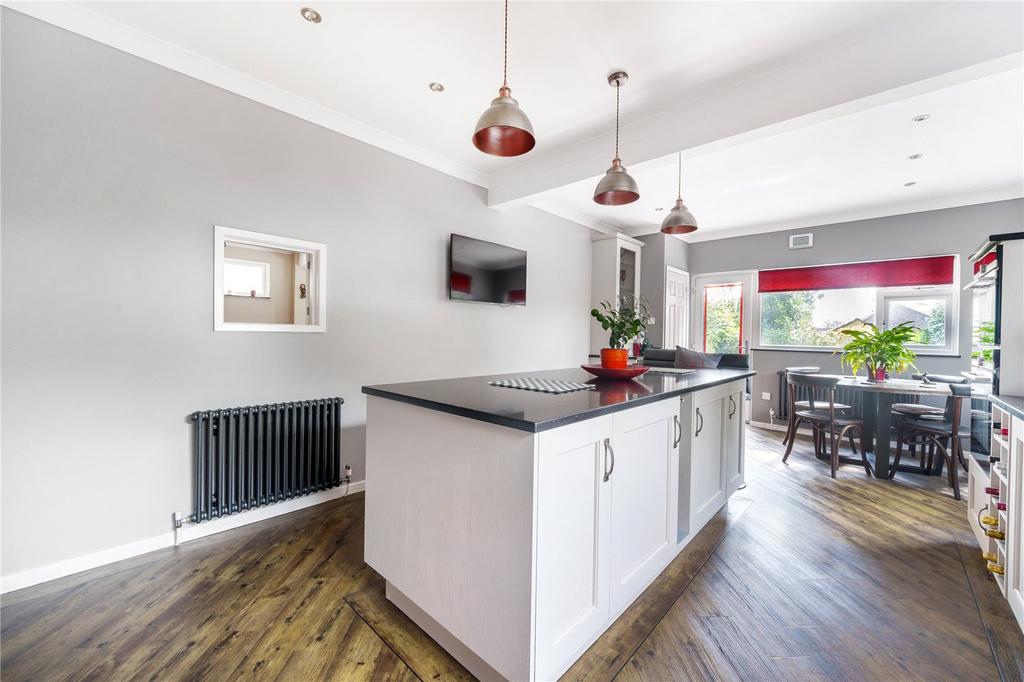 Brownhill Road, Chandler's Ford, Eastleigh, Hampshire, SO53 4 bed