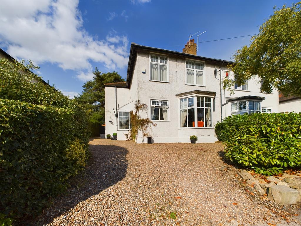 Parkholme, Parkfield Avenue, North Ferriby, HU14 4 bed semidetached