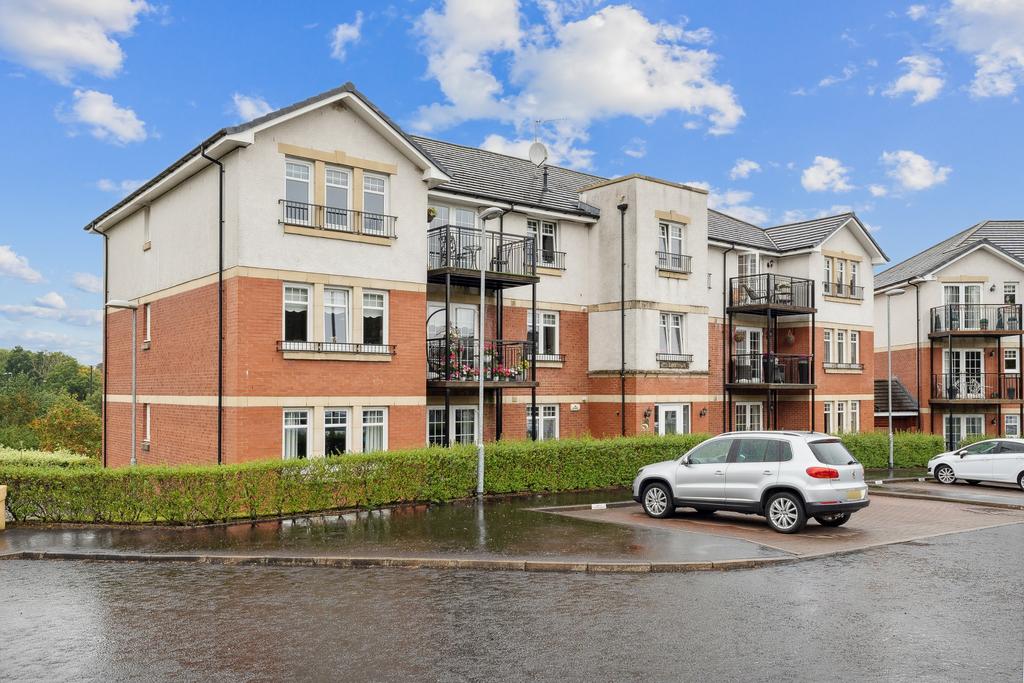 Capelrig Gardens, Flat 2/2, Newton Mearns, East Renfrewshire, G77 6NF 3 bed apartment for sale