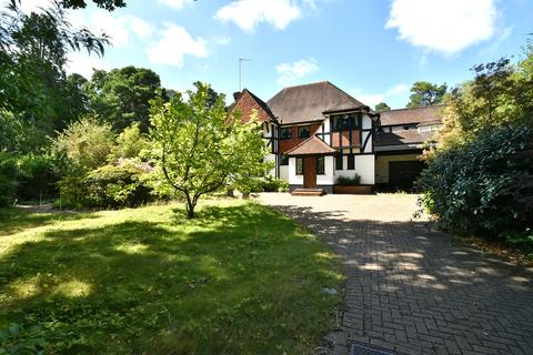 31 Forest Drive, Keston, BR2 6EE