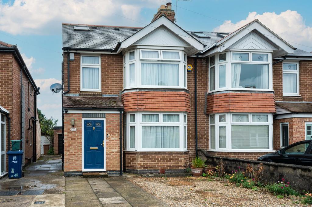 Wilkins Road, Oxford, OX4 4 bed semidetached house £500,000