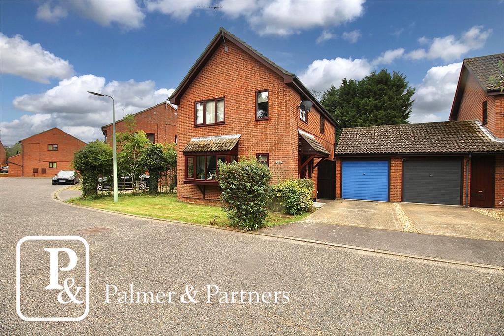 Pinecroft Way, Needham Market... 4 bed detached house for sale £300,000