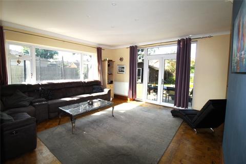 37 Crouch Avenue, Hullbridge, Hockley, SS5 6BS