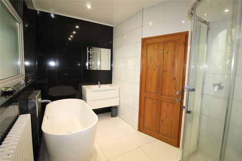 37 Crouch Avenue, Hullbridge, Hockley, SS5 6BS