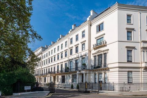 1 bedroom flat for sale, Hyde Park Gardens, Hyde Park Square, London, W2