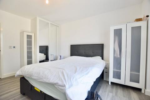 1 bedroom apartment to rent - Peloton Avenue, Stratford, E20