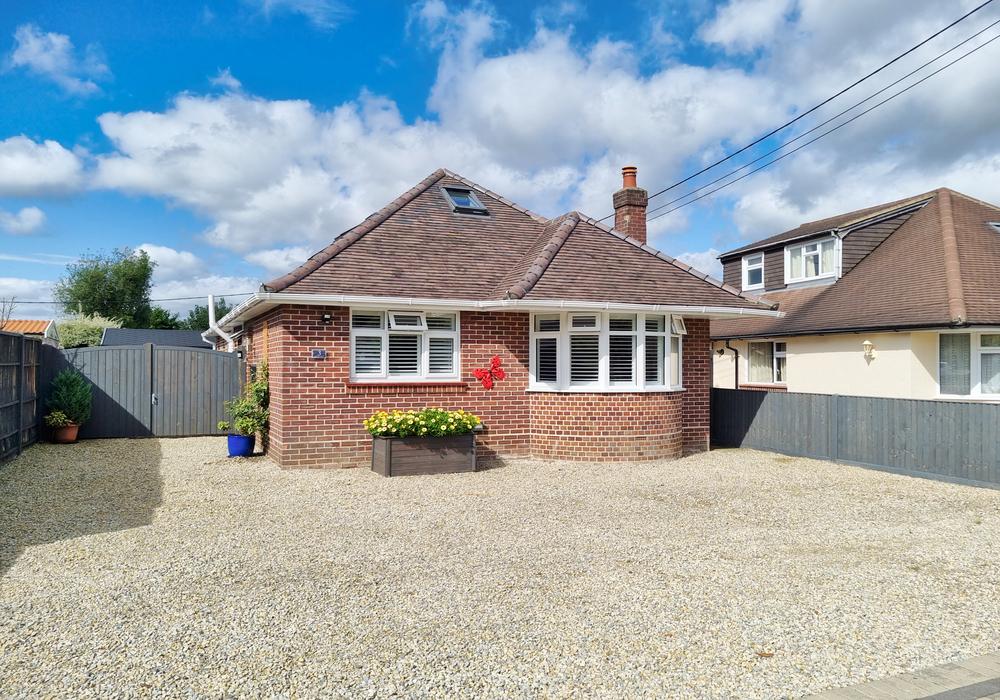 Cooper Road, Ashurst SO40 3 bed detached bungalow for sale £625,000