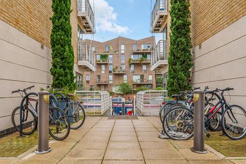 2 bedroom apartment to rent, Moorings House,  Brentford,  TW8