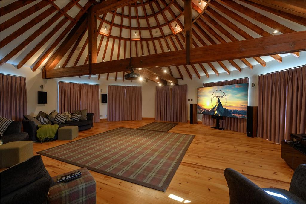 Sitting/Cinema Room