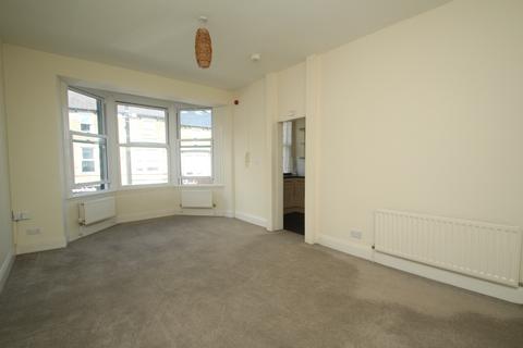 2 bedroom flat to rent, Station Parade, Harrogate, North Yorkshire, UK, HG1