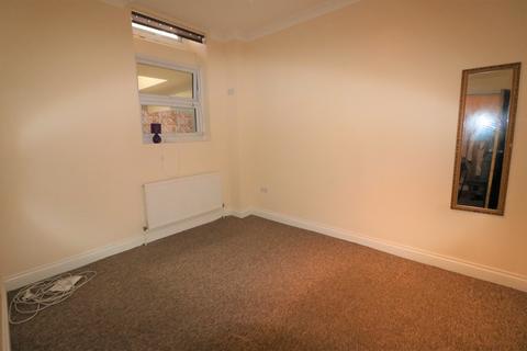 undefined, Hainault Road, London E11