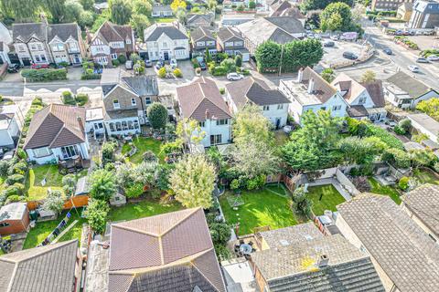 5 bedroom detached house for sale, Vicarage Hill, Benfleet, SS7