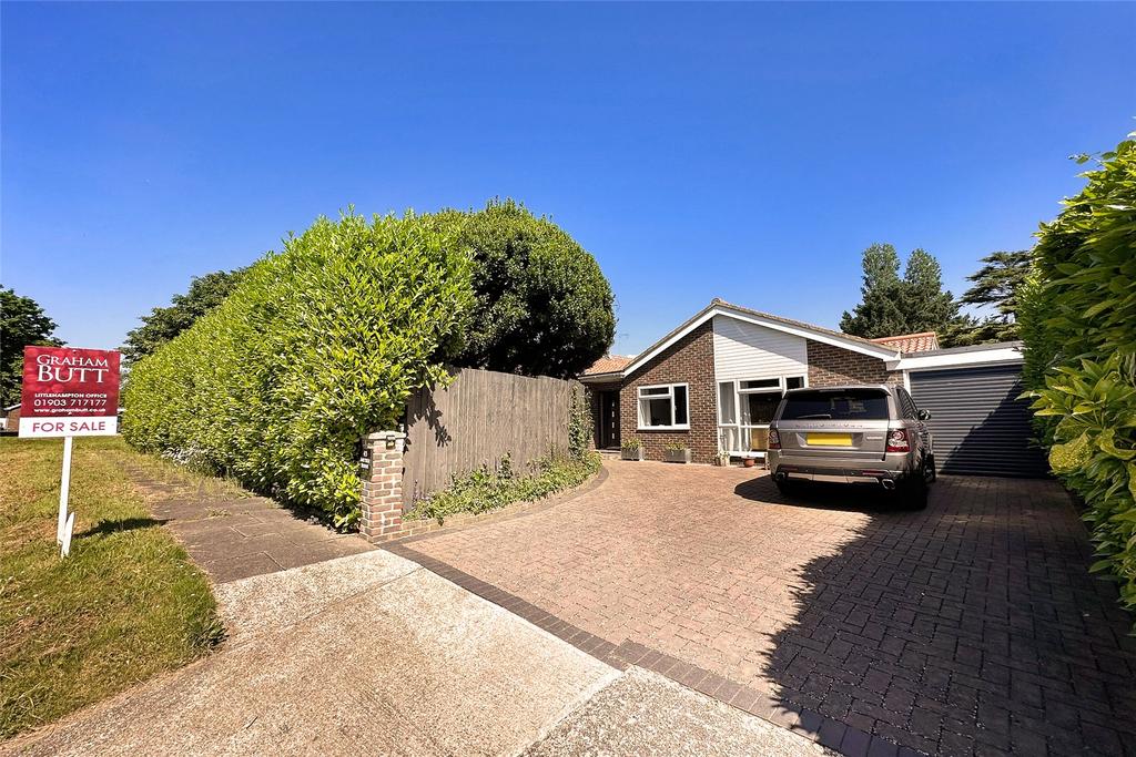 Holly Drive, Toddington, West Sussex 3 bed bungalow for sale £600,000