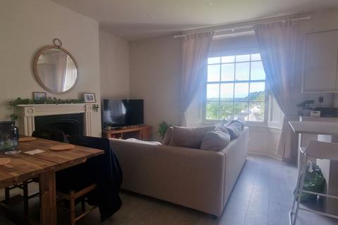 2 bedroom flat to rent, 14 Lower Fore Street, Saltash PL12