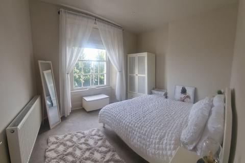 2 bedroom flat to rent, 14 Lower Fore Street, Saltash PL12