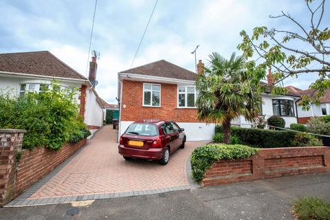 2 bedroom detached bungalow for sale - Brierley Road, Bournemouth, Dorset