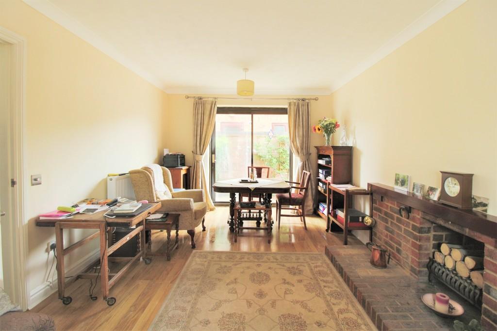 The Bramptons, Shaw, Swindon 3 bed detached house £475,000