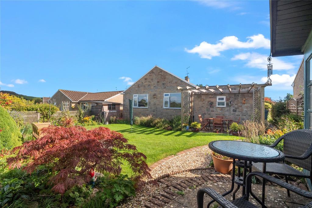 Shipton Bridport, Dorset 2 bed bungalow for sale £475,000