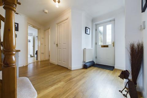 20 Furrows Drive, Burton-on-trent, DE13 0RH