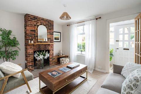 43 Oakdene Road, Brockham, Betchworth, RH3 7JU